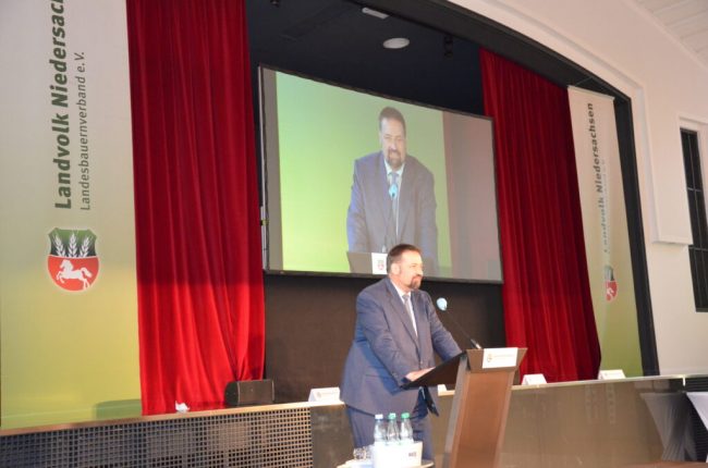 Landvolk: 75 Jahre Einsatz für Niedersachsens Bauern