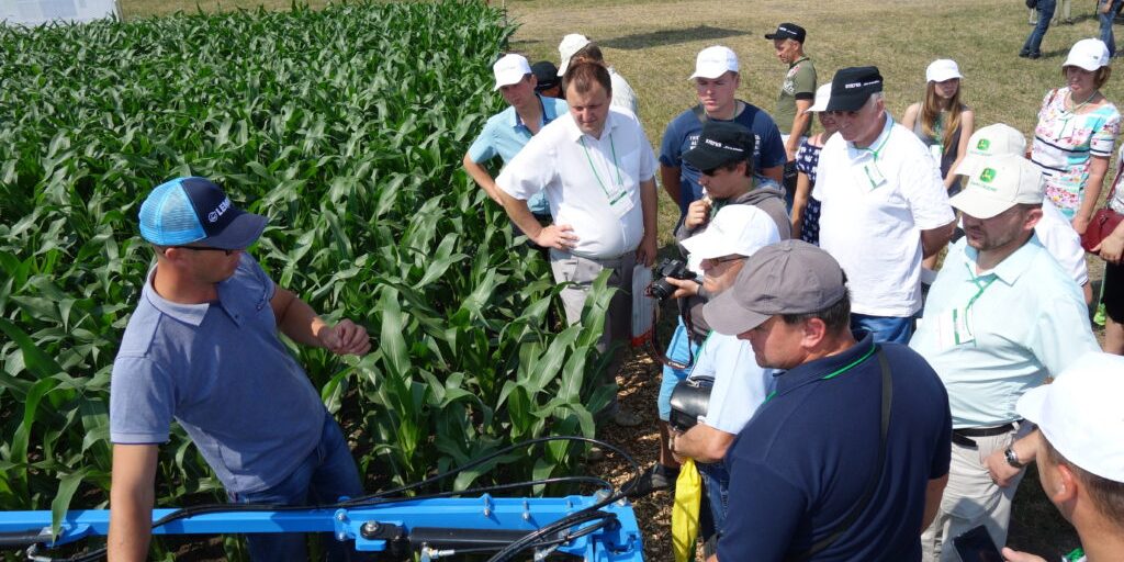 Landwirte der Ukraine trotz Krieg besser ausbilden