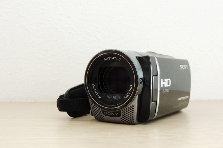 camera-g2dcfb232e_1920