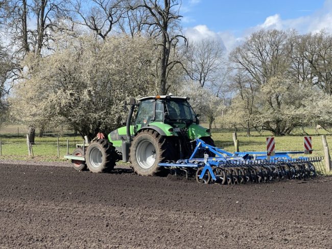 Die Aussaat der Zuckerrübe zieht sich hin