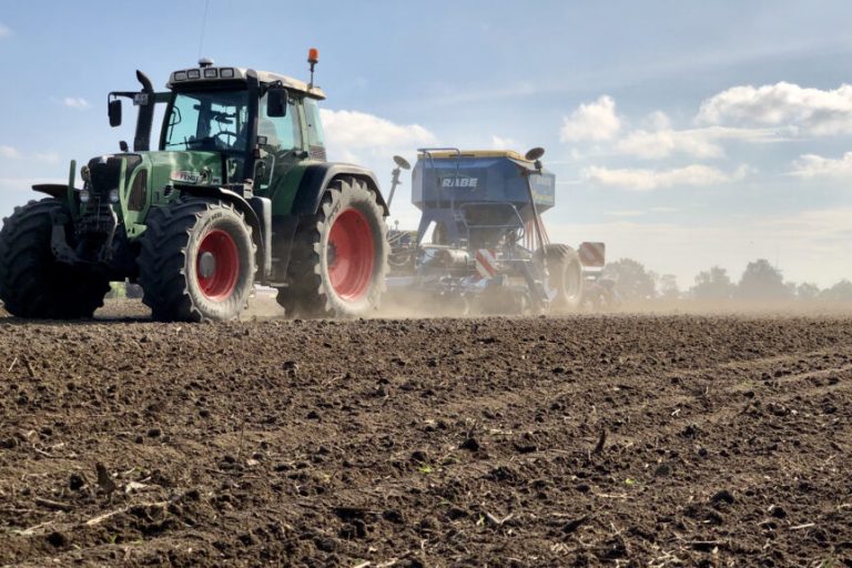 Der Getreideernte folgt die Herbstaussaat