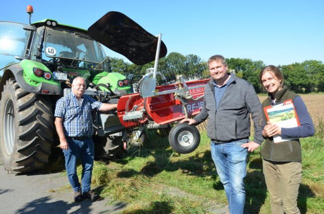 30 Kilometer Wegeränder insektenschonend gemäht