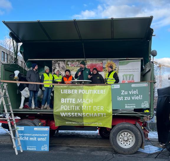 Hennies fordert faire Lastenverteilung – Weitere friedliche Kundgebungen geplant