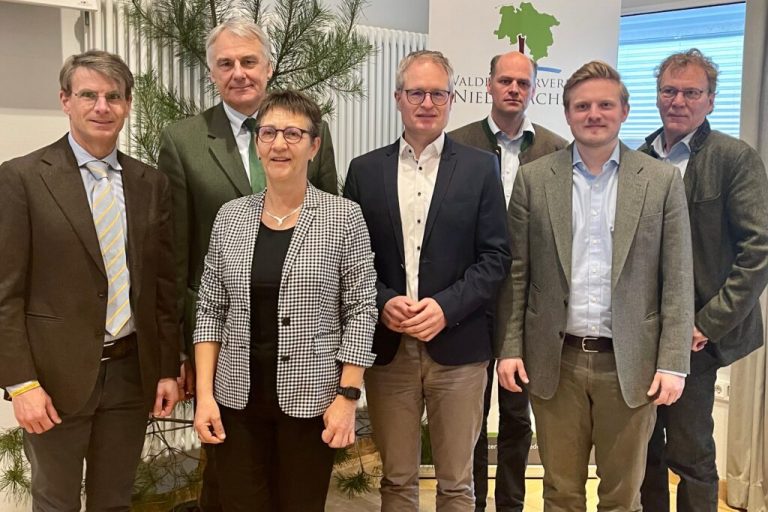 Waldbesitzer: Gesetz gehört zurück in die Schublade