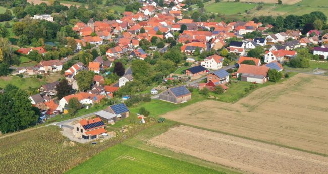 Zusammenleben in Dorf und Quartier