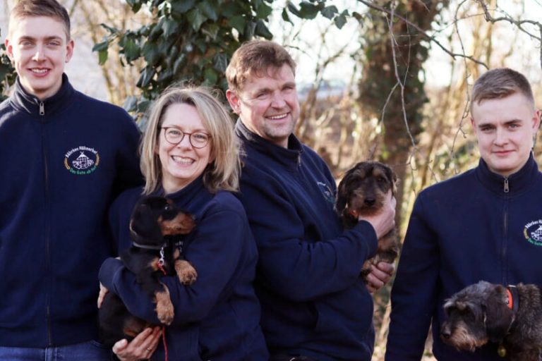 Per Schnitzeljagd zum Ursprung von Eiern und Wurst