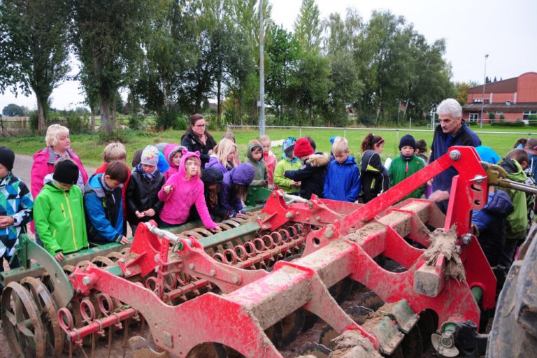 Bauernhof wird alle zwei Wochen zum Klassenzimmer