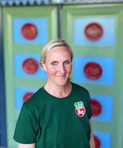 20250602_foto bearbeitet Webseite Daphne Ravens664x664