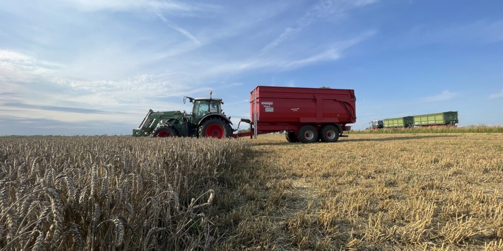 Niedersachsens Landwirte ernten Getreide ohne Pause